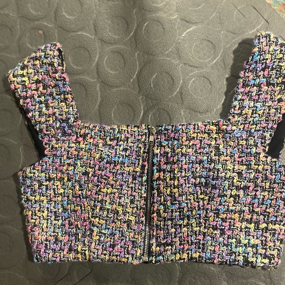 Multi colored crochet crop top. - Picture 2 of 4